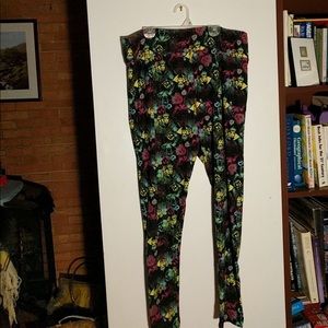 LuLaRoe Disney's The Evil Queen TC2 Leggings